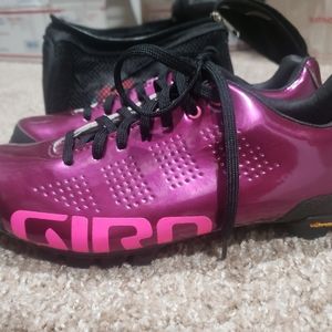 Giro mtb shoes clipless (meaning uses cleats) vr90 size euro 38